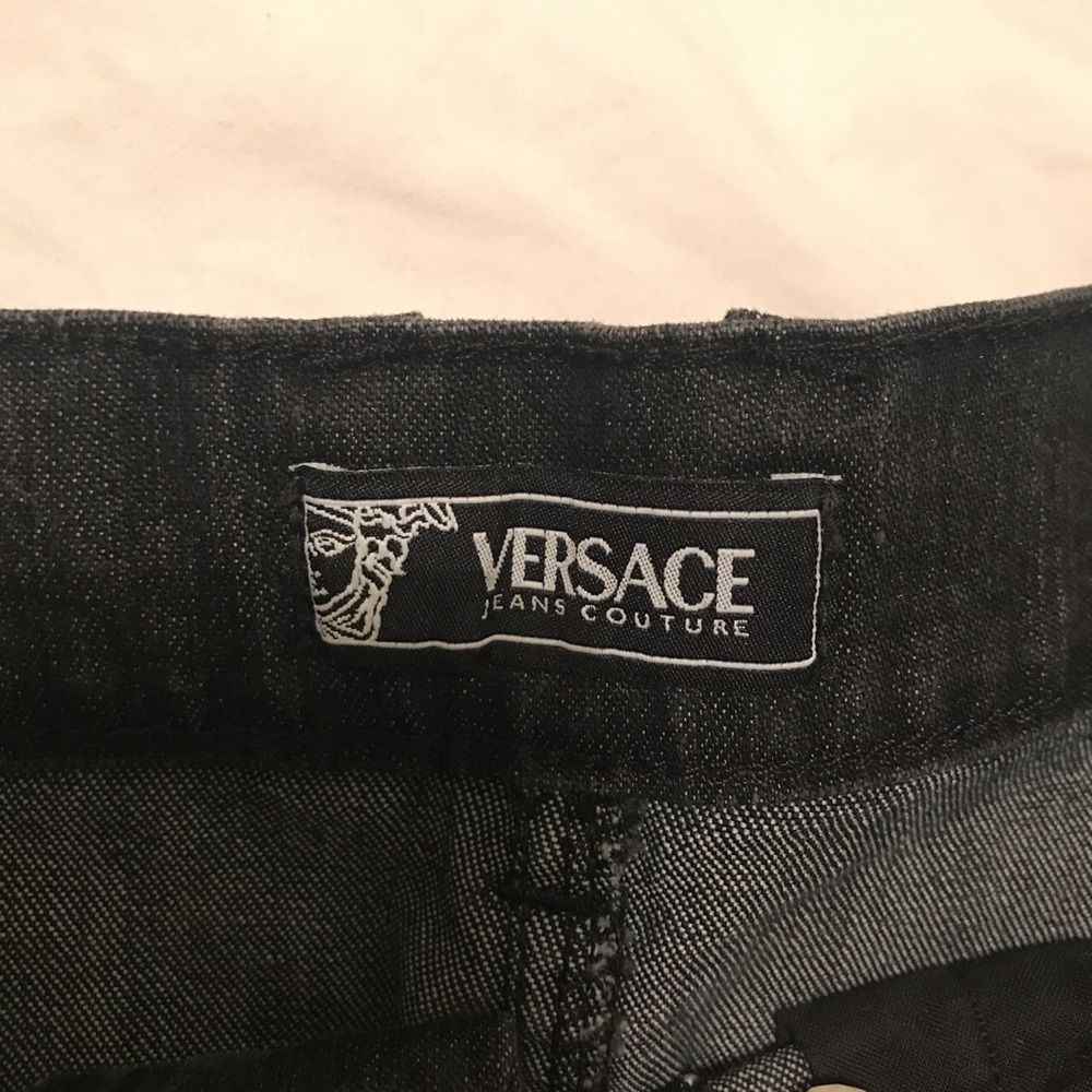 Versace 🌹 - Picture 2 of 2
